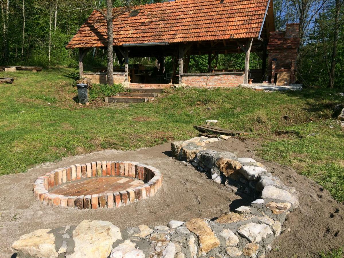Treehouse Resnice -Mreznica Barilovic Exterior photo