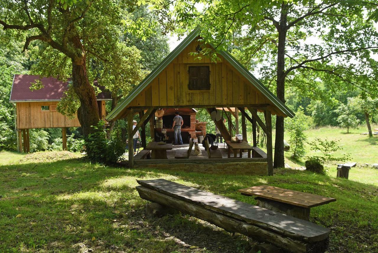 Treehouse Resnice -Mreznica Barilovic Exterior photo