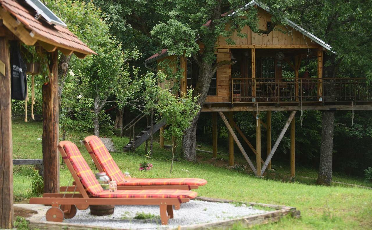 Treehouse Resnice -Mreznica Barilovic Exterior photo
