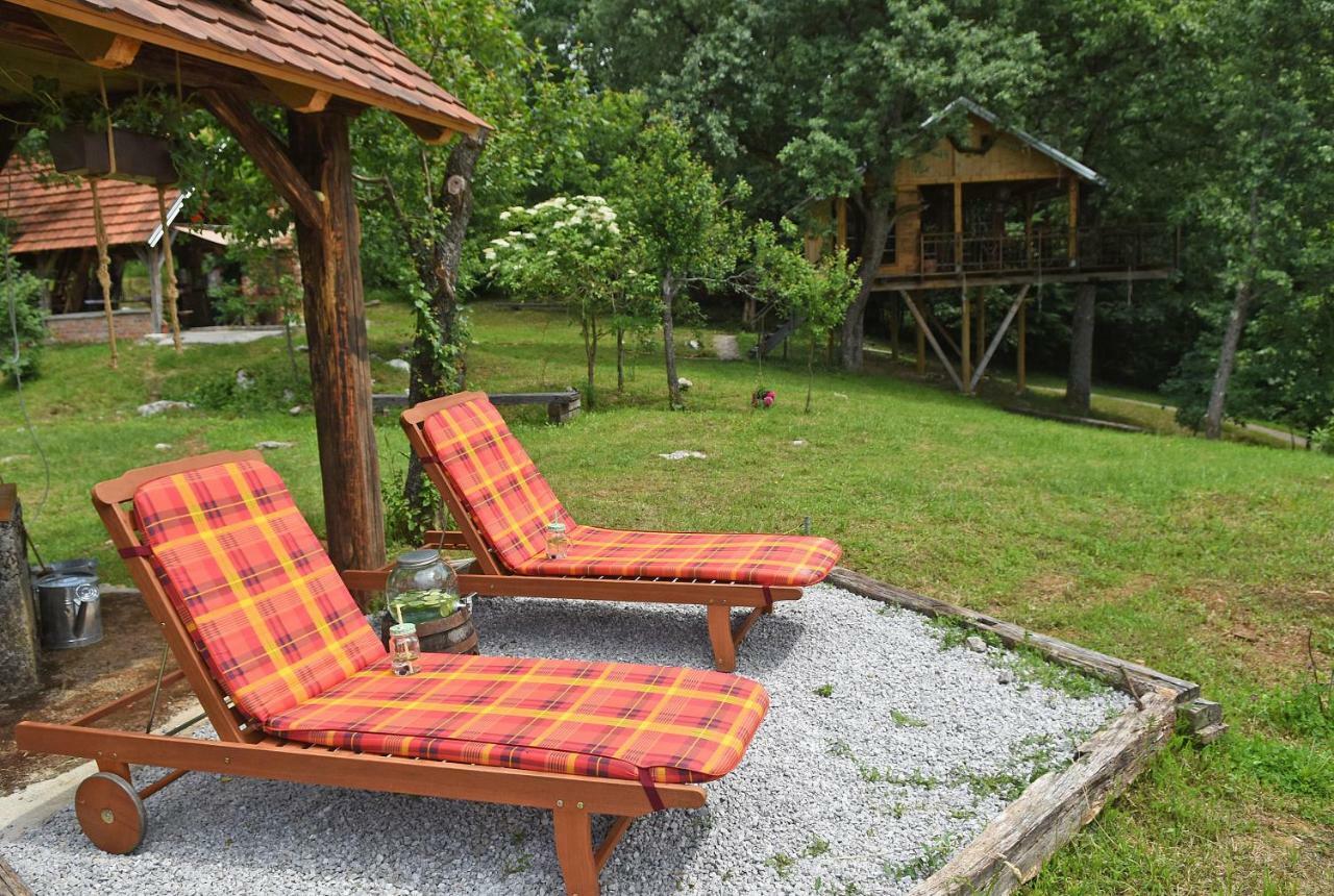 Treehouse Resnice -Mreznica Barilovic Exterior photo