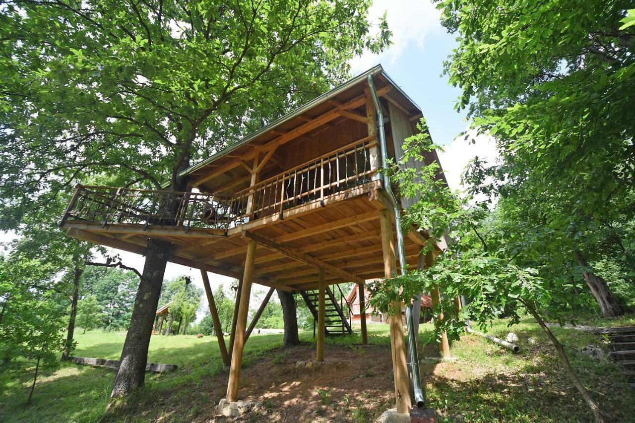 Treehouse Resnice -Mreznica Barilovic Exterior photo